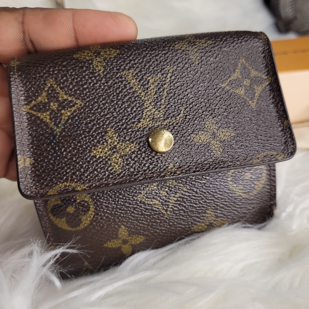 🔹️Louis Vuitton🔹️ Sarah WALLET WITH DUSTBAG AND BOX ✨️ - Picture 10 of 14